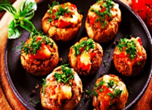 Шампиньоны фаршированные курицей и сыром