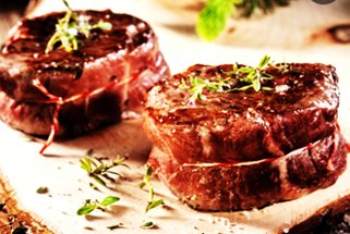 Медальоны из говядины (вырезка) с соусом деми гляс